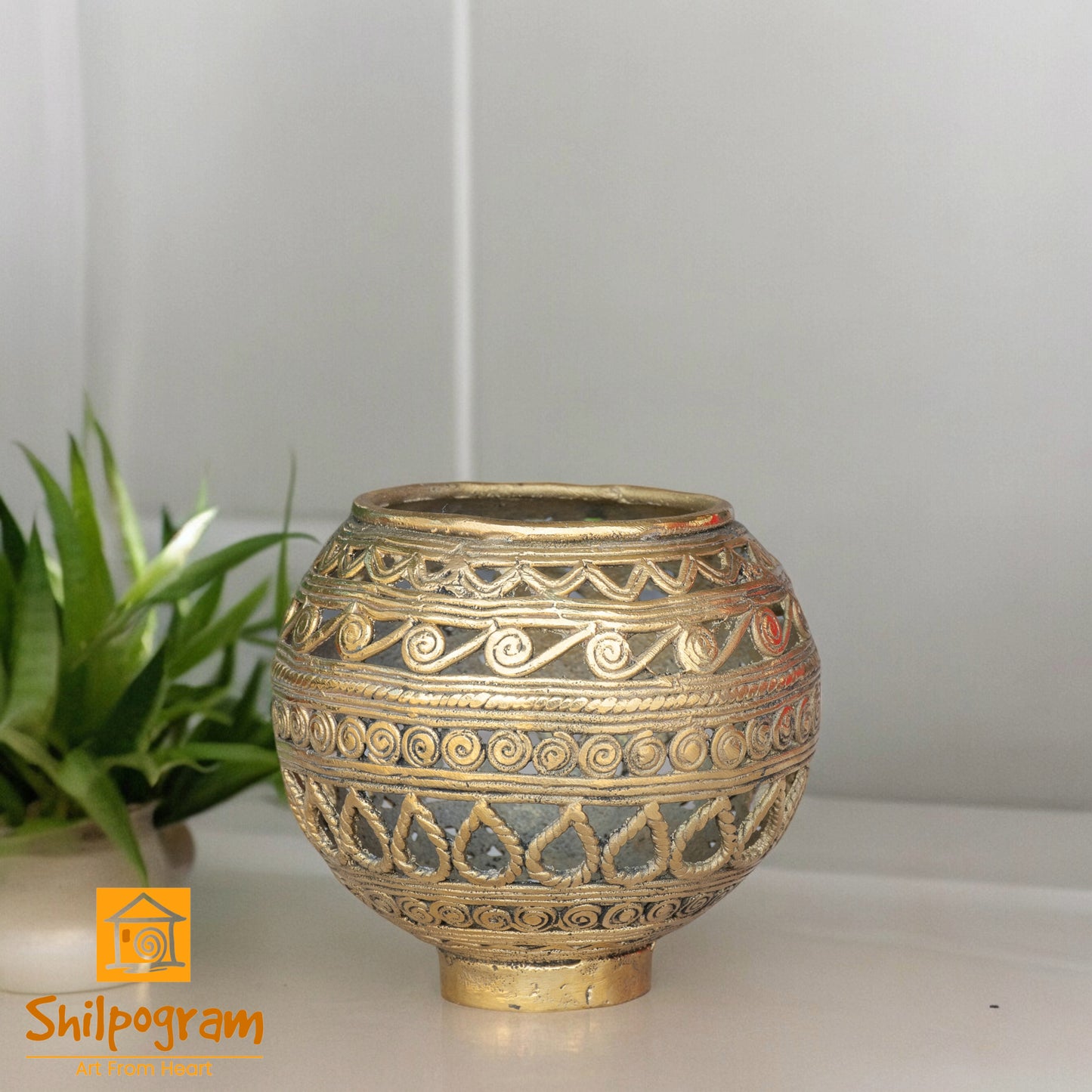 Dhokra Art Brass Metal Handcrafted Pen Stand || D74