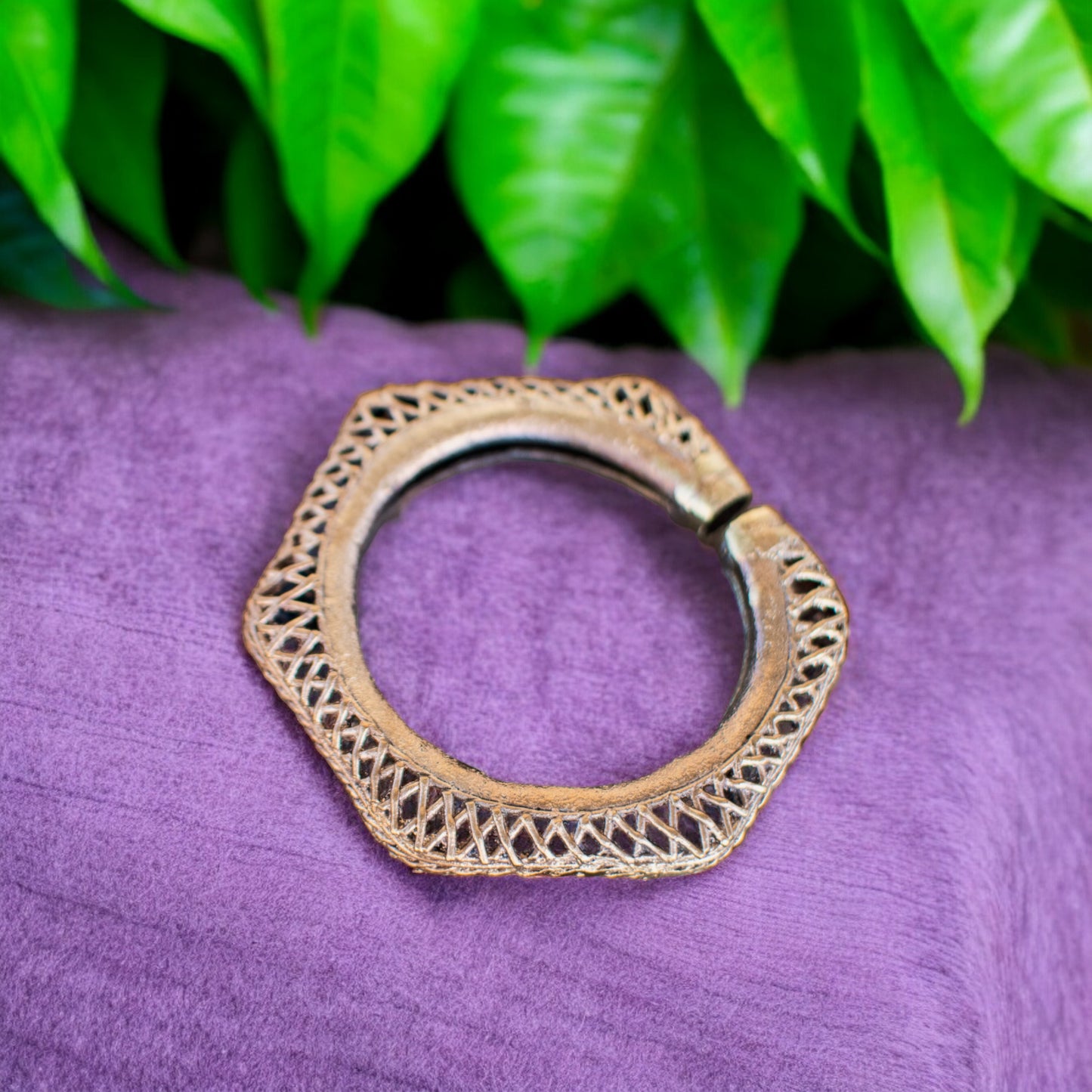 Dhokra Art Brass Metal Craft Bangle. (Free Size) (DKRB0022)