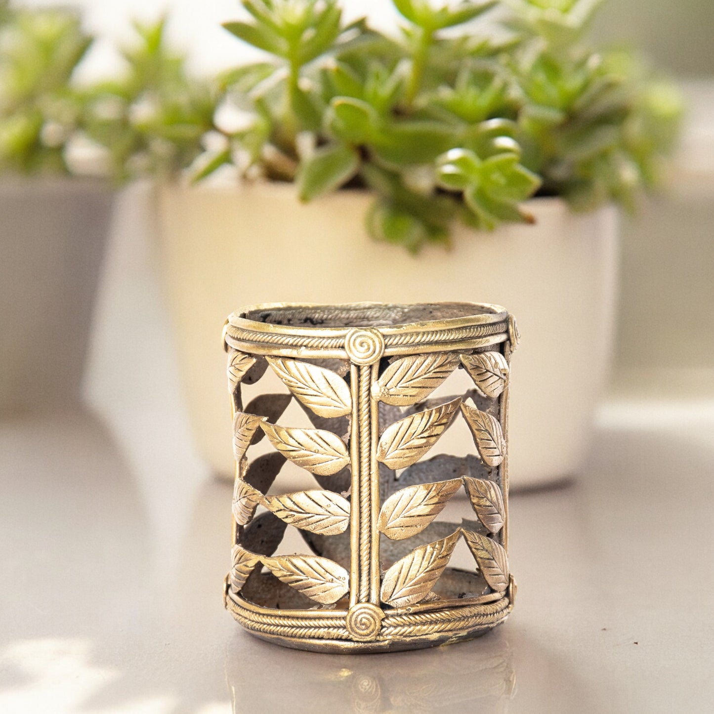 Dhokra Art Brass Metal Handcrafted Pen Stand || D47PS