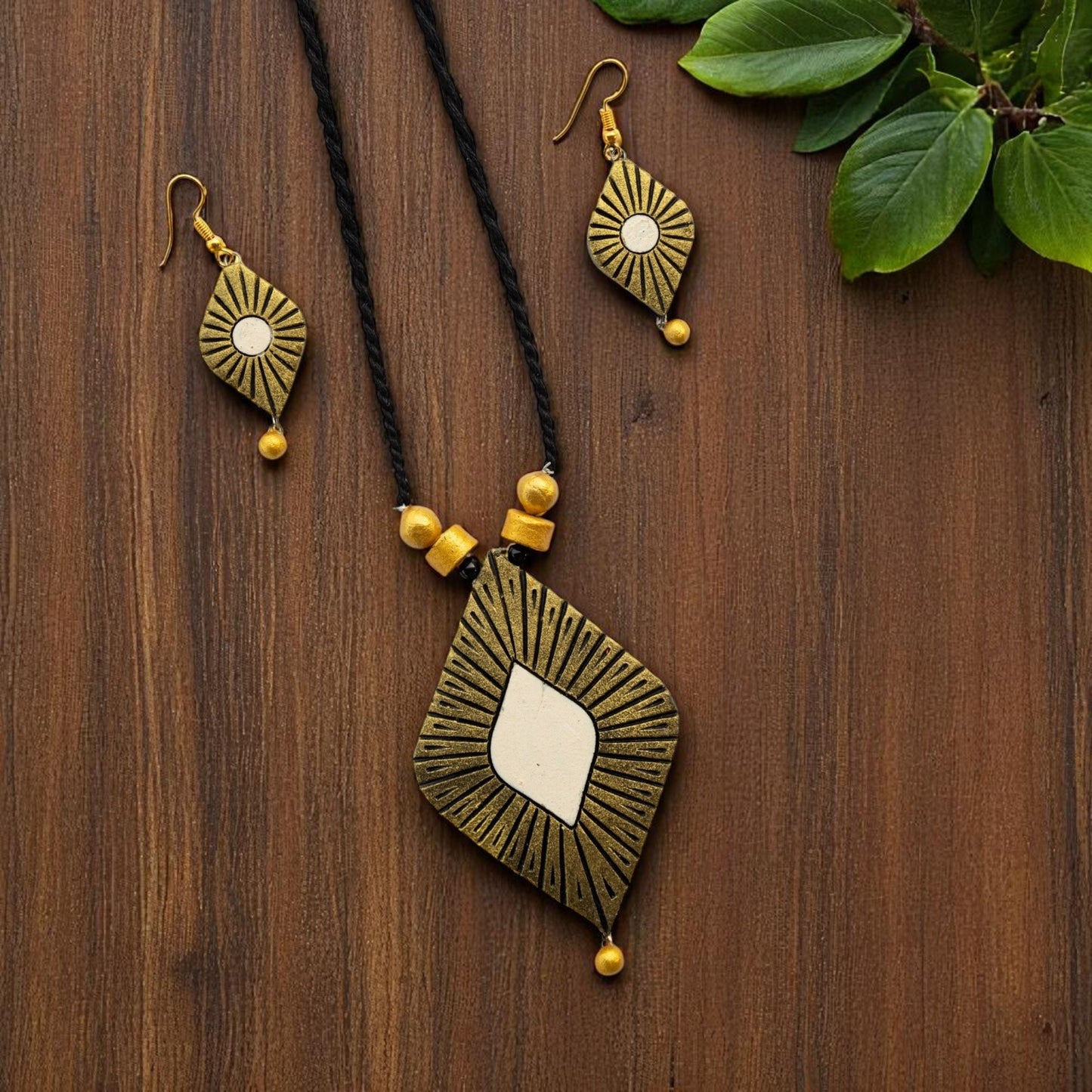 Handmade Terracotta Jewelry Set TRN132