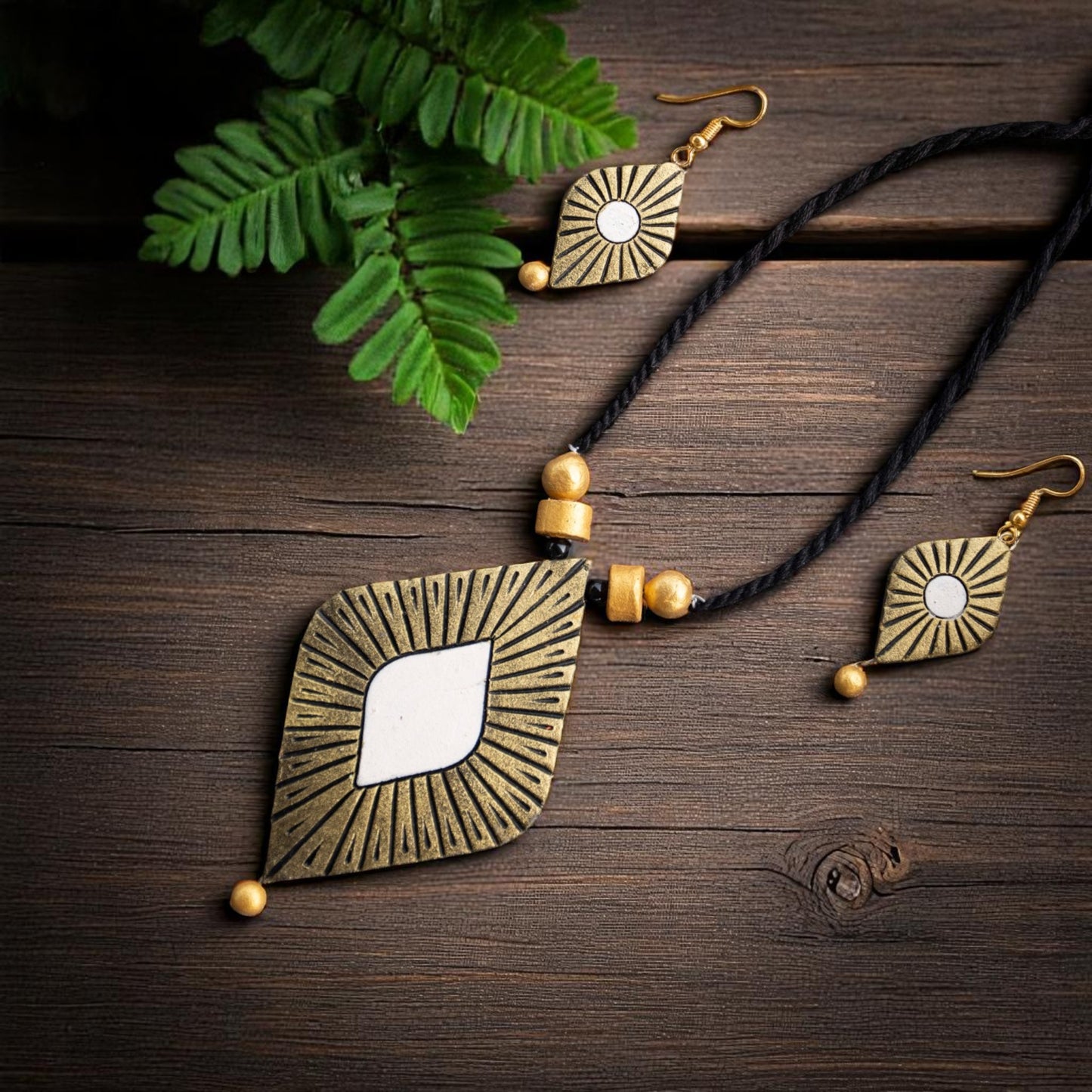 Handmade Terracotta Jewelry Set TRN132
