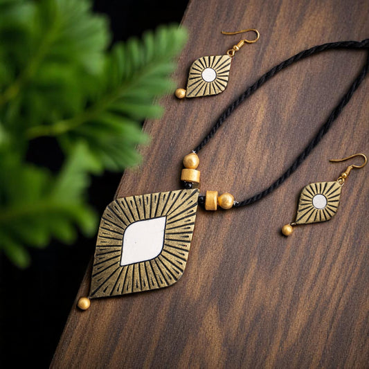 Handmade Terracotta Jewelry Set TRN132