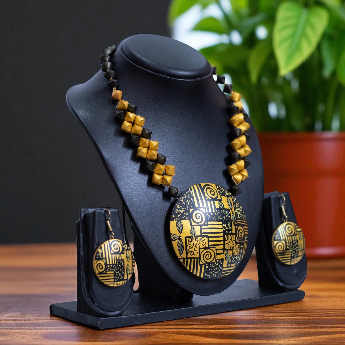 Handmade Terracotta Jewelry Set for Women TRN174