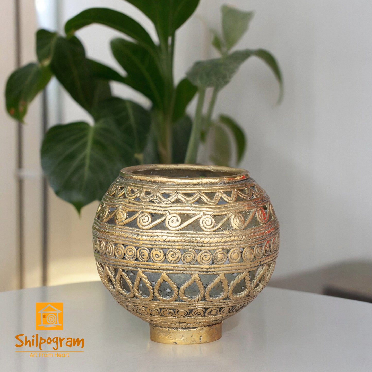 Dhokra Art Brass Metal Handcrafted Pen Stand || D74