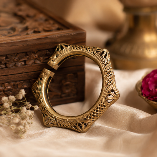Dhokra Art Brass Metal Bangle for Women D30 (Free Size)