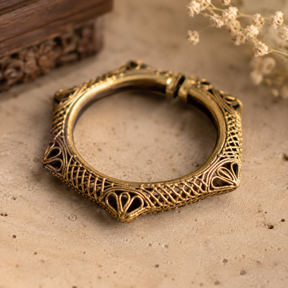Dhokra Art Brass Metal Bangle for Women D30 (Free Size)