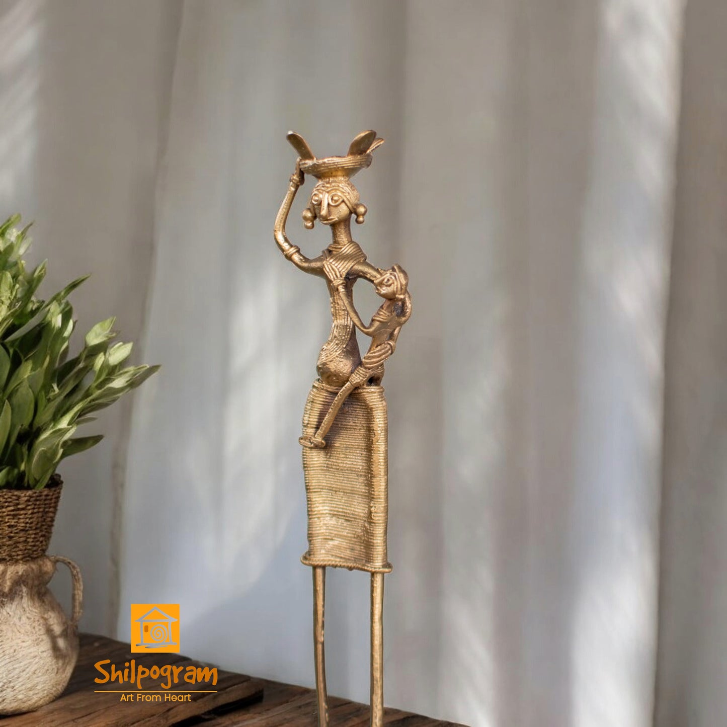 Dhokra Art Brass Metal Woman with Baby and Fish Basket for Home Decor || D92