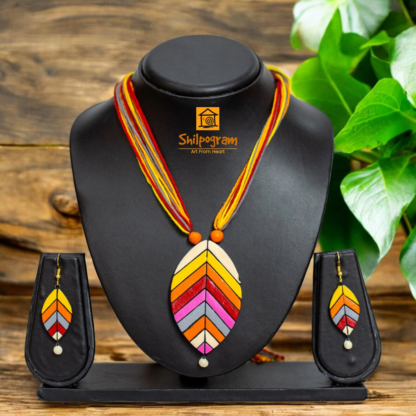 Handmade Terracotta Jewelry Set for Women TRN136
