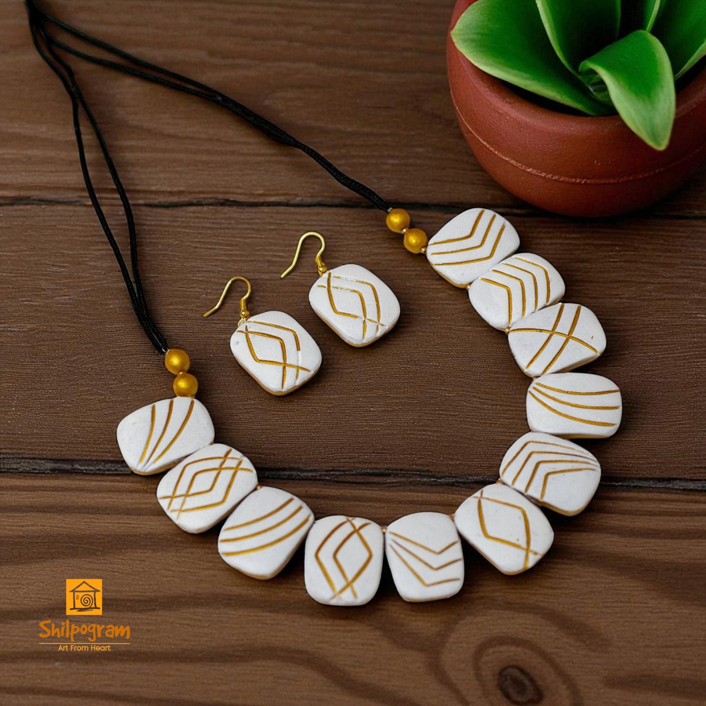 Handmade Terracotta Jewelry Set for Women TRN164